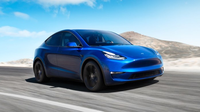 Tesla Model Y отправляется на конвейер