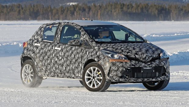 Toyota сделает кроссовер из модели Yaris