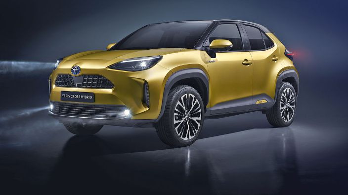 Toyota Yaris Cross — новый кроссовер от японцев обещает стать бестселлером