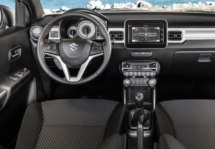 Suzuki Ignis салон