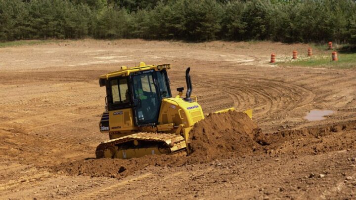 Komatsu (Коматсу) — 100 лет японского качества