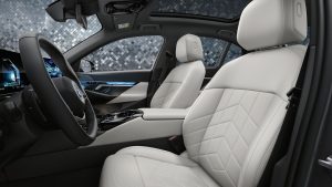 Новый BMW 5-й серии G60 салон