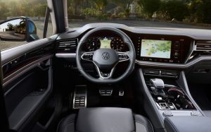 VW Touareg 2023 салон