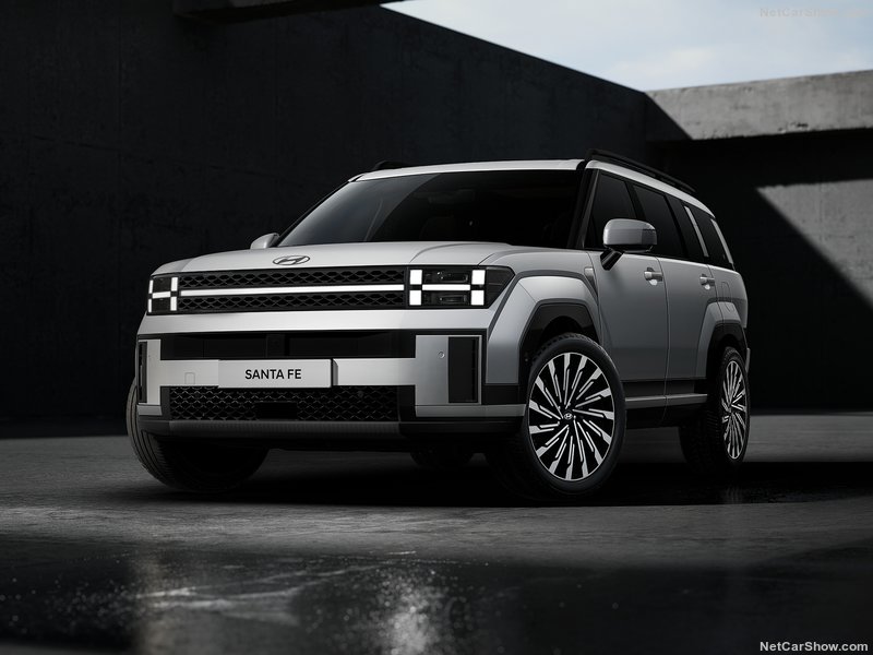 Новый Hyundai Santa Fe 2024: больше угловатости и экологичности