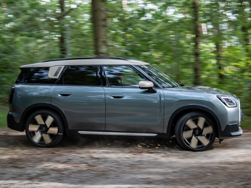 Новый Mini Countryman 2024 (Мини Кантримен)
