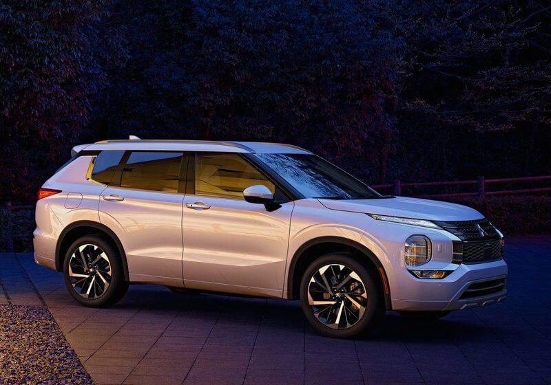Mitsubishi Outlander 2023