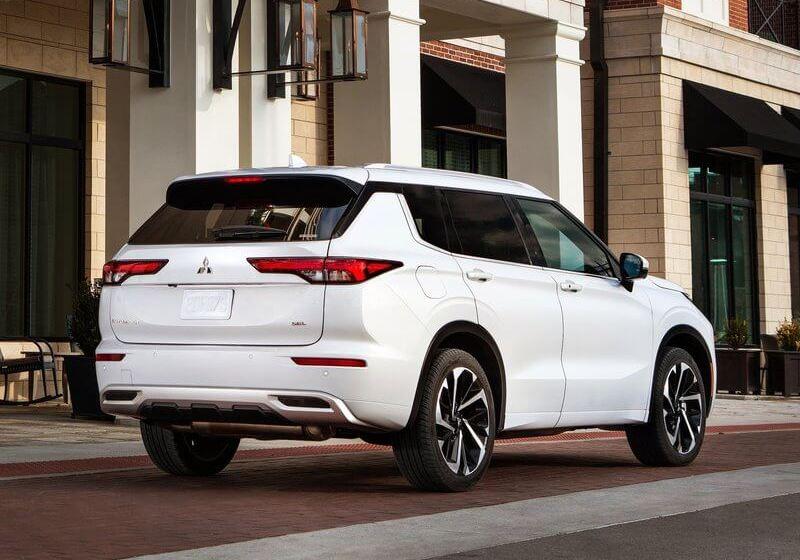 Mitsubishi Outlander 2023
