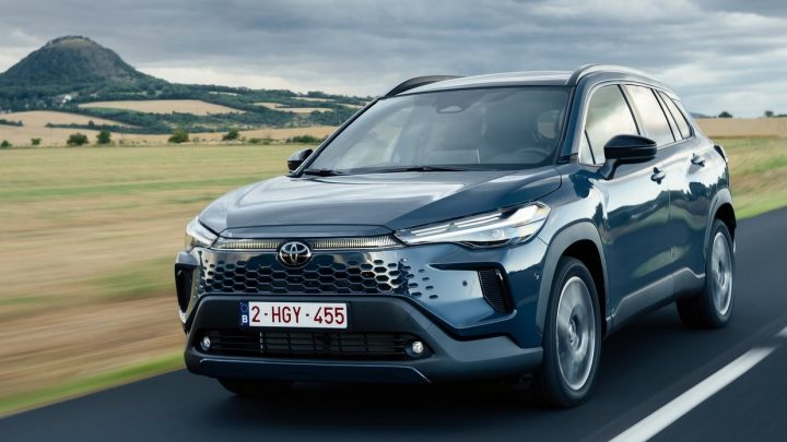 Toyota Corolla Cross (2026): гибридный кроссовер, который создан для реальной жизни